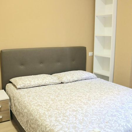 Portello Double Rooms Flat - 3 People Milan Luaran gambar