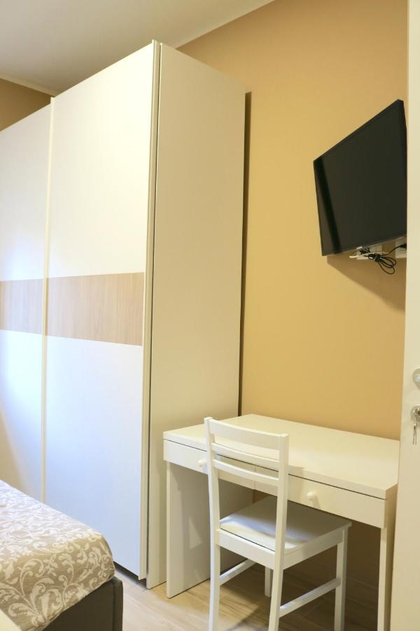 Portello Double Rooms Flat - 3 People Milan Luaran gambar